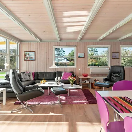 Cozy In With Sauna * Tranekær